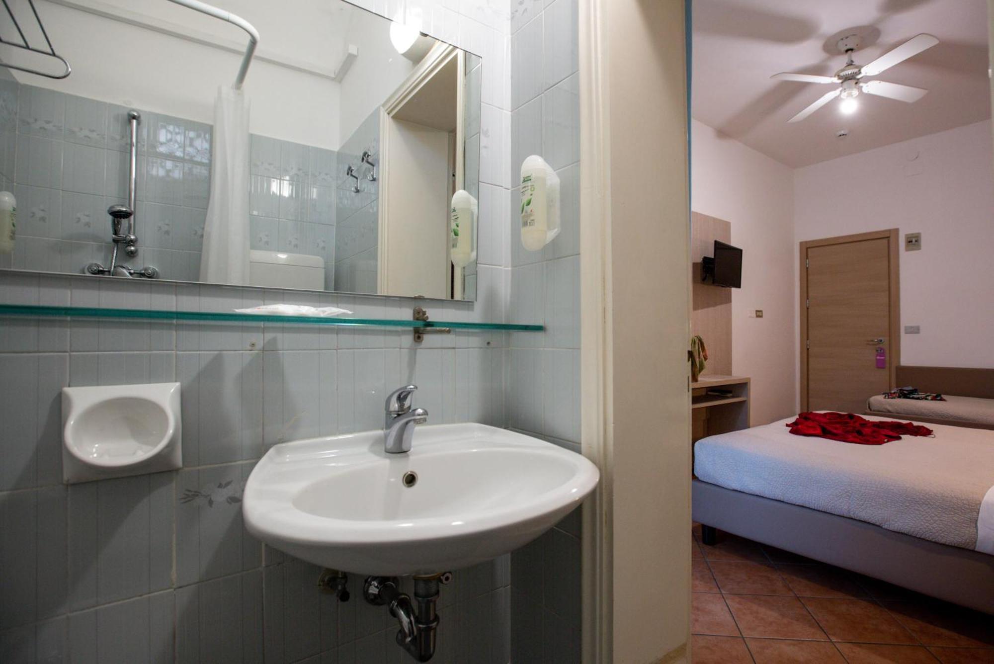 Cimarosa Hotel 2*
