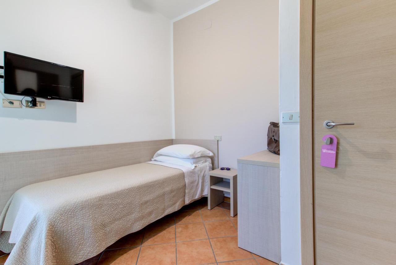 Cimarosa Hotel 2*